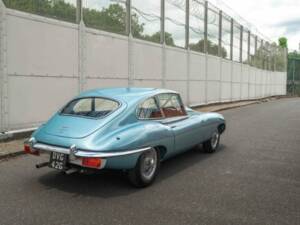 Bild 9/40 von Jaguar E-Type (2+2) (1969)