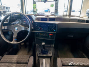 Image 40/51 of BMW M 635 CSi (1985)