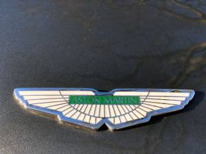Immagine 34/34 di Aston Martin Vantage (1987)