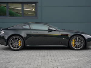 Image 3/50 of Aston Martin V12 Vantage S (2016)