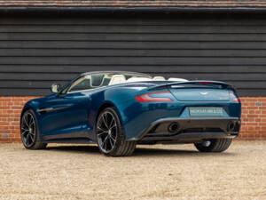 Image 3/68 of Aston Martin Vanquish Volante (2014)