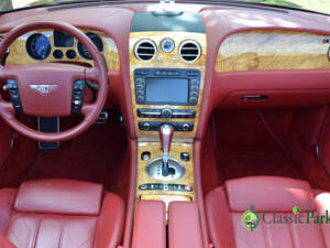 Bild 40/50 von Bentley Continental GTC (2007)