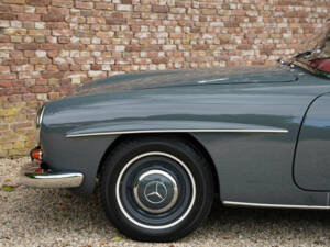 Image 35/50 of Mercedes-Benz 190 SL (1957)