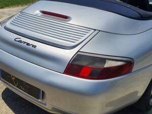 Image 17/31 de Porsche 911 Carrera (2000)
