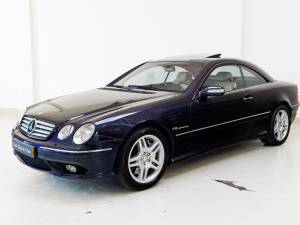 Image 37/38 of Mercedes-Benz CL 55 AMG (2003)