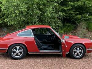 Bild 17/25 von Porsche 911 2.0 E (1969)