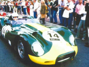 Image 8/50 of Lister Knobbly (1959)
