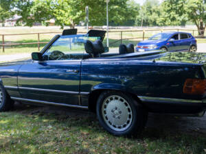 Afbeelding 2/11 van Mercedes-Benz 280 SL (1979)