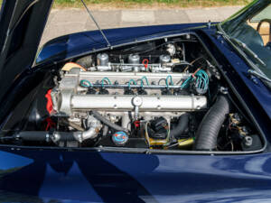 Bild 28/28 von Aston Martin DB 6 Mk II Volante (1970)
