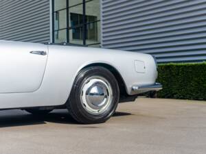 Image 15/31 of Lancia Flaminia GT 3C 2.5 Convertible (1963)