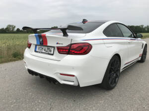 Bild 9/25 von BMW M4 GTS &quot;DTM Champion Edition&quot; (2017)
