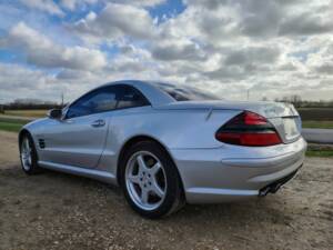 Image 4/15 of Mercedes-Benz SL 55 AMG (2002)