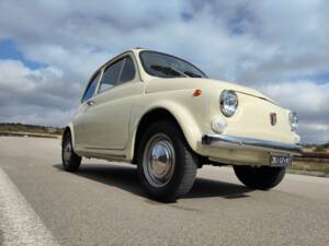 Image 8/21 of FIAT 500 L (1971)