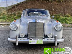 Bild 10/10 von Mercedes-Benz 220 SE Cabriolet (1960)