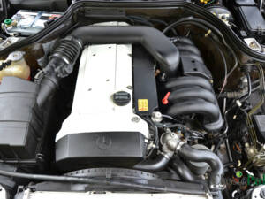 Bild 15/44 von Mercedes-Benz E 280 T (1994)