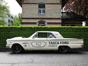 Image 4/70 of Ford Fairlane 500 (1963)