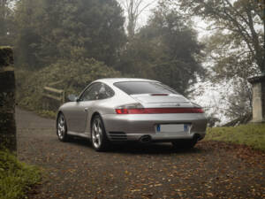 Bild 14/82 von Porsche 911 Carrera 4S (2002)