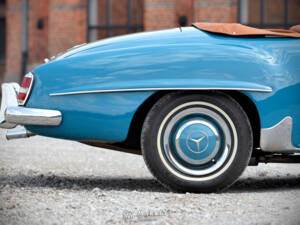 Imagen 24/50 de Mercedes-Benz 190 SL (1962)