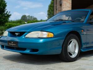 Image 13/50 of Ford Mustang (1994)