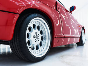 Image 11/48 de Alfa Romeo SZ (1989)