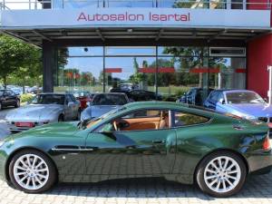 Afbeelding 5/15 van Aston Martin V12 Vanquish (2002)