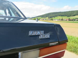 Image 17/19 of FIAT 130 Coupé (1973)