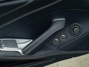 Bild 49/50 von Ferrari California T (2014)