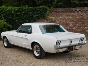 Image 3/50 of Ford Mustang 200 (1967)