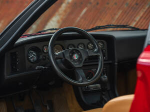 Image 27/45 of Alfa Romeo SZ (1991)