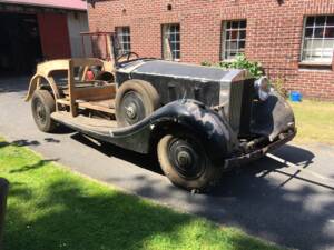 Image 16/25 of Rolls-Royce Phantom III (1937)