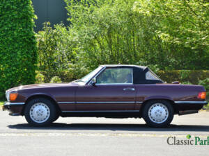 Image 6/50 of Mercedes-Benz 560 SL (1987)