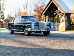 Afbeelding 37/45 van Mercedes-Benz 300 SE (1965)