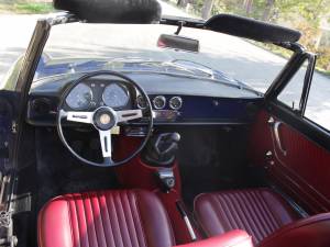 Image 13/27 of Alfa Romeo 1600 Spider Duetto (1966)