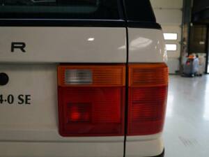 Immagine 32/50 di Land Rover Range Rover 4.0 SE (1997)