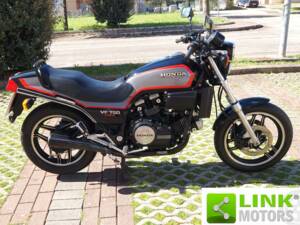 Image 5/10 of Honda DUMMY (1985)