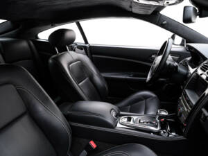 Image 31/37 of Jaguar XKR (2008)