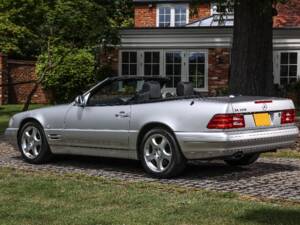 Image 9/37 of Mercedes-Benz SL 320 (2000)