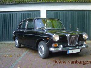 Image 6/12 of Wolseley 1300 (1968)