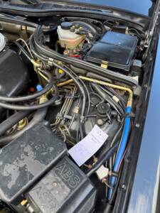Image 14/26 of Mercedes-Benz 560 SEC (1990)