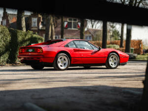 Image 3/38 of Ferrari 208 GTB Turbo (1987)