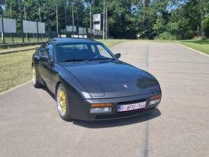 Image 2/5 of Porsche 944 Turbo (1986)