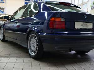Image 11/31 de BMW 318ti Compact (1995)
