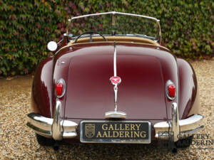 Immagine 6/50 di Jaguar XK 140 SE-C OTS (1956)