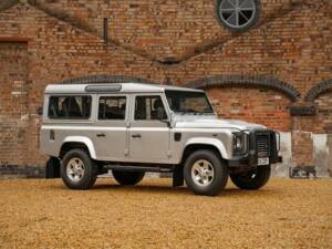 Image 22/50 de Land Rover Defender 110 (2015)