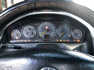 Image 7/24 of Mercedes-Benz SL 500 (2000)