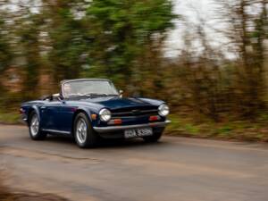 Image 6/30 de Triumph TR 6 (1974)