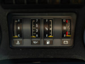 Image 37/41 of Jaguar XJ-S 3.6 (1990)