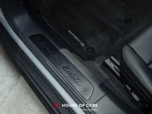 Image 27/49 of Porsche Panamera 4 E-Hybrid (2023)