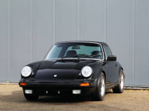 Image 15/67 de Porsche 911 2.7 S (1977)