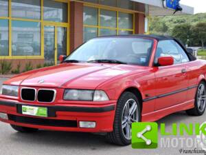 Bild 5/10 von BMW 318i (1994)